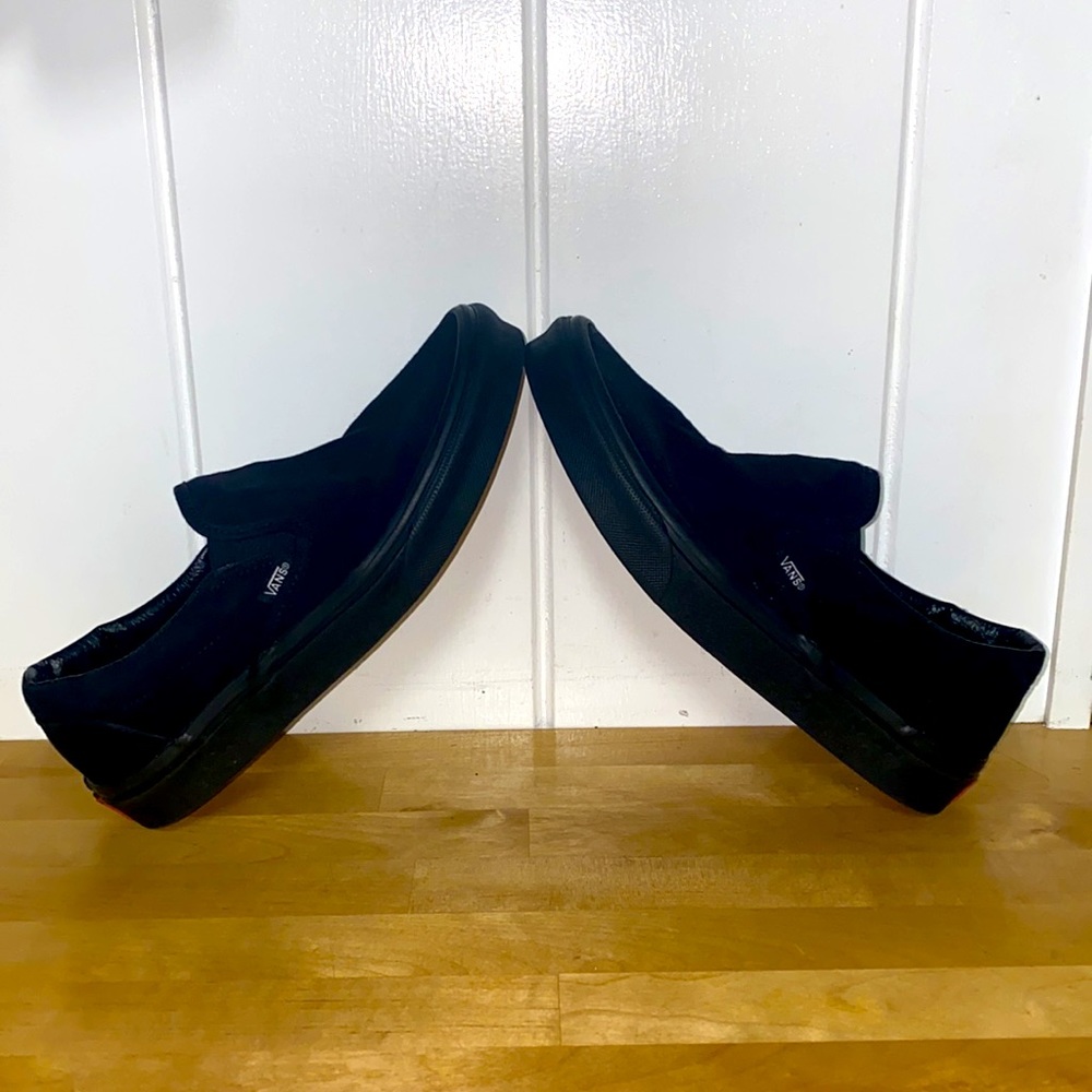 VANS Black-EUC 🖤